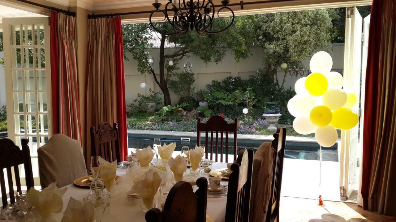 Dunkeld Manor Hotel โจฮันเนสเบิร์ก ภายนอก รูปภาพ